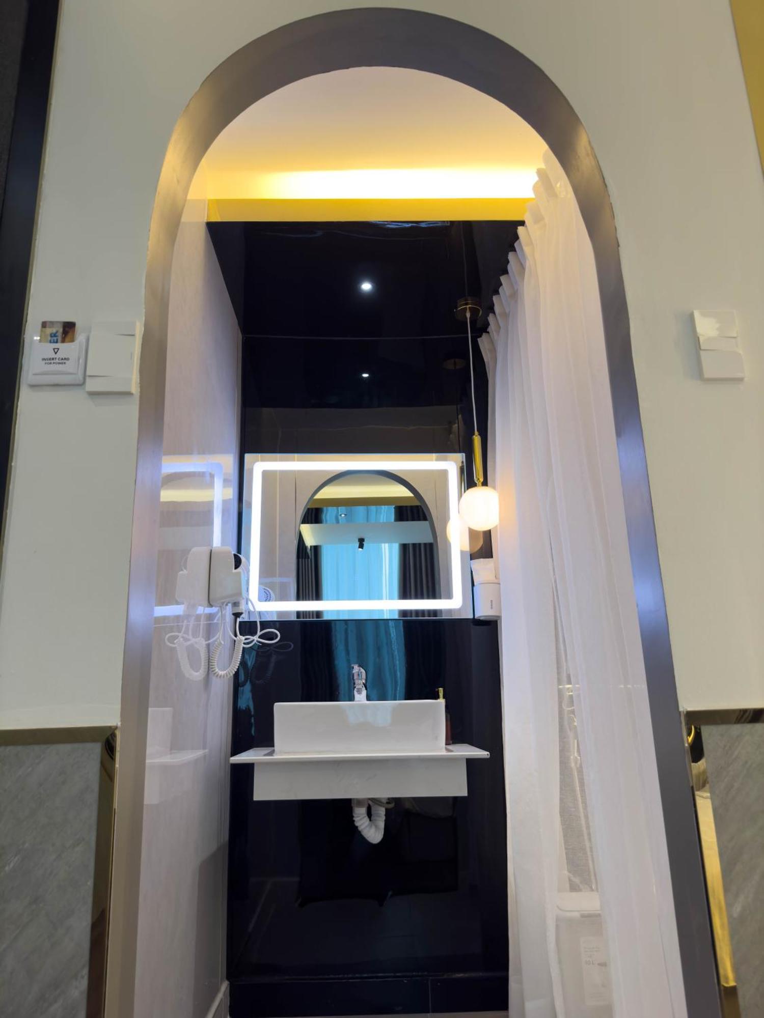 M&H Hotel Cidade de Ho Chi Minh Exterior foto